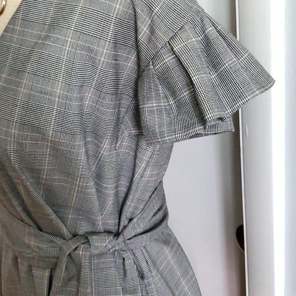 Worthington Glens Plaid belted blosue - Picture 4 of 6